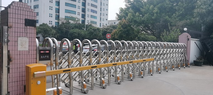 不锈钢伸缩门厂家.jpg