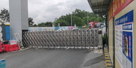工地电动伸缩门.jpg